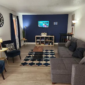 Apartment Centauri Vacation Rentals: 2-bedroom Getaway With Free Parking 