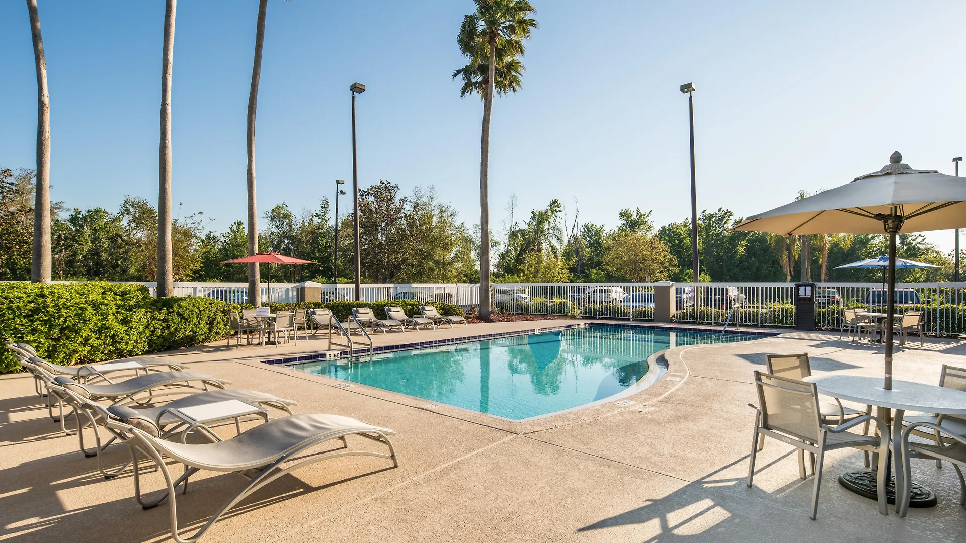 Holiday Inn Express & Suites Orlando International Airport By Ihg