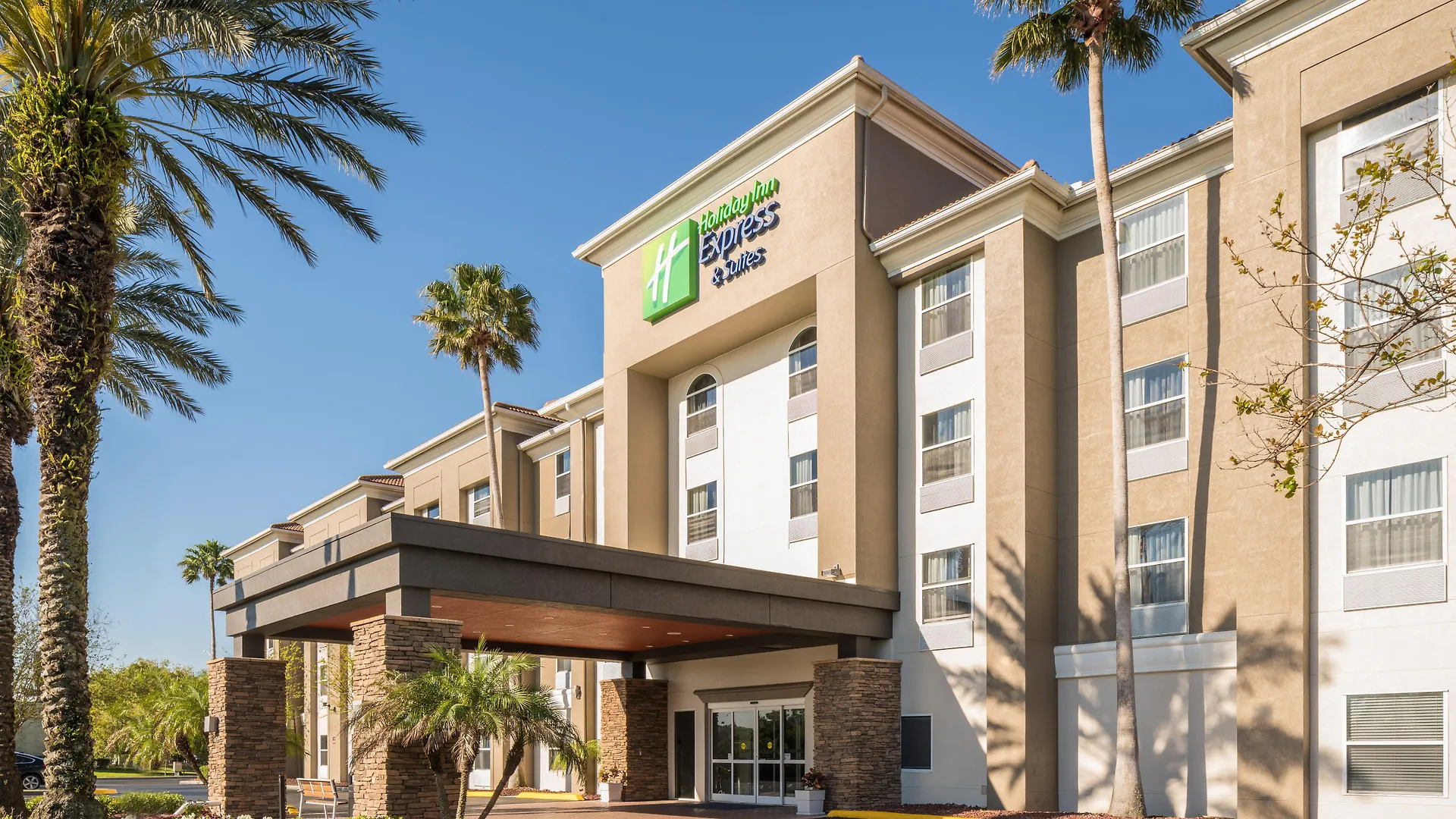 Holiday Inn Express & Suites Orlando International Airport By Ihg