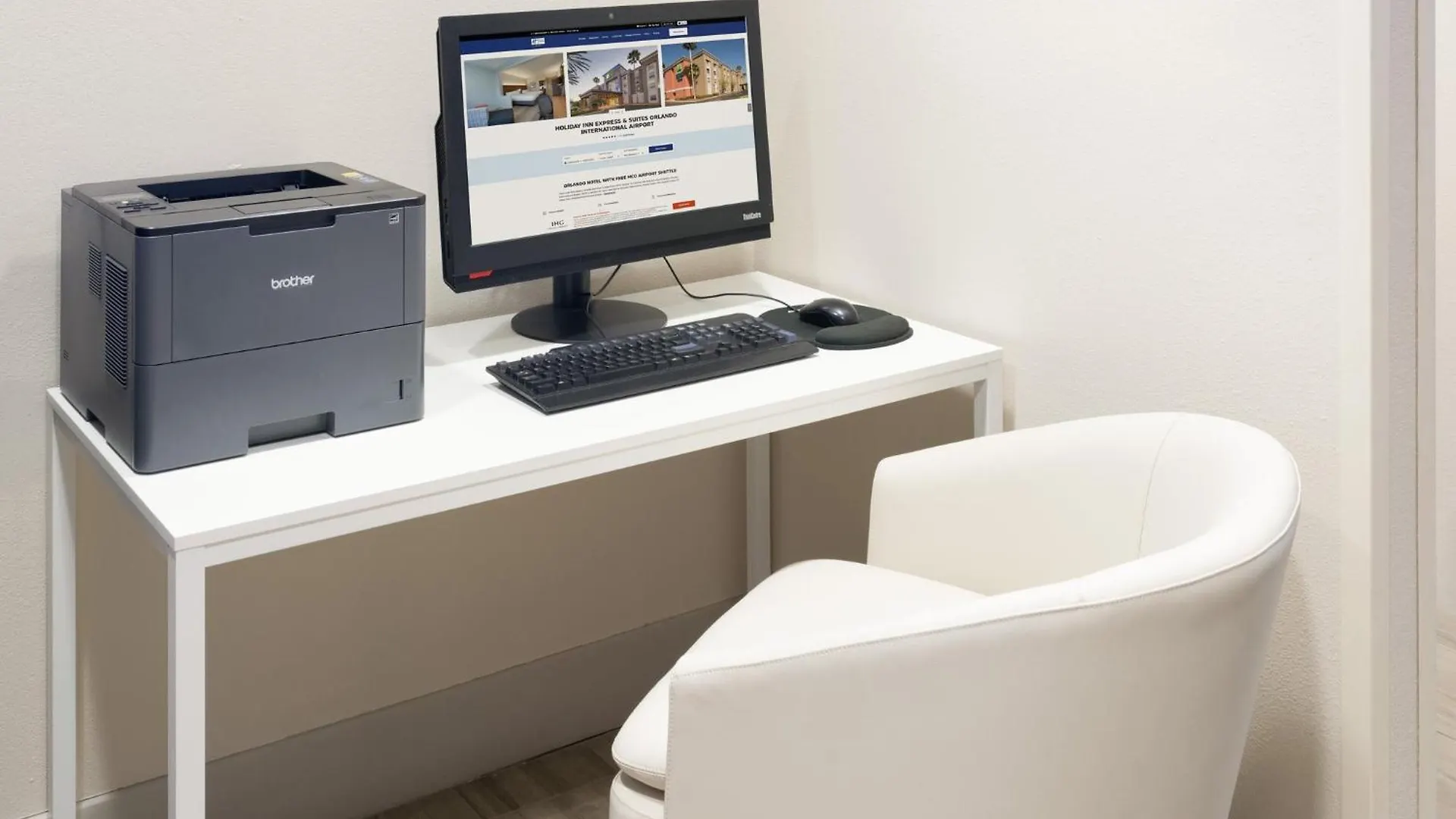 Holiday Inn Express & Suites Orlando International Airport By Ihg