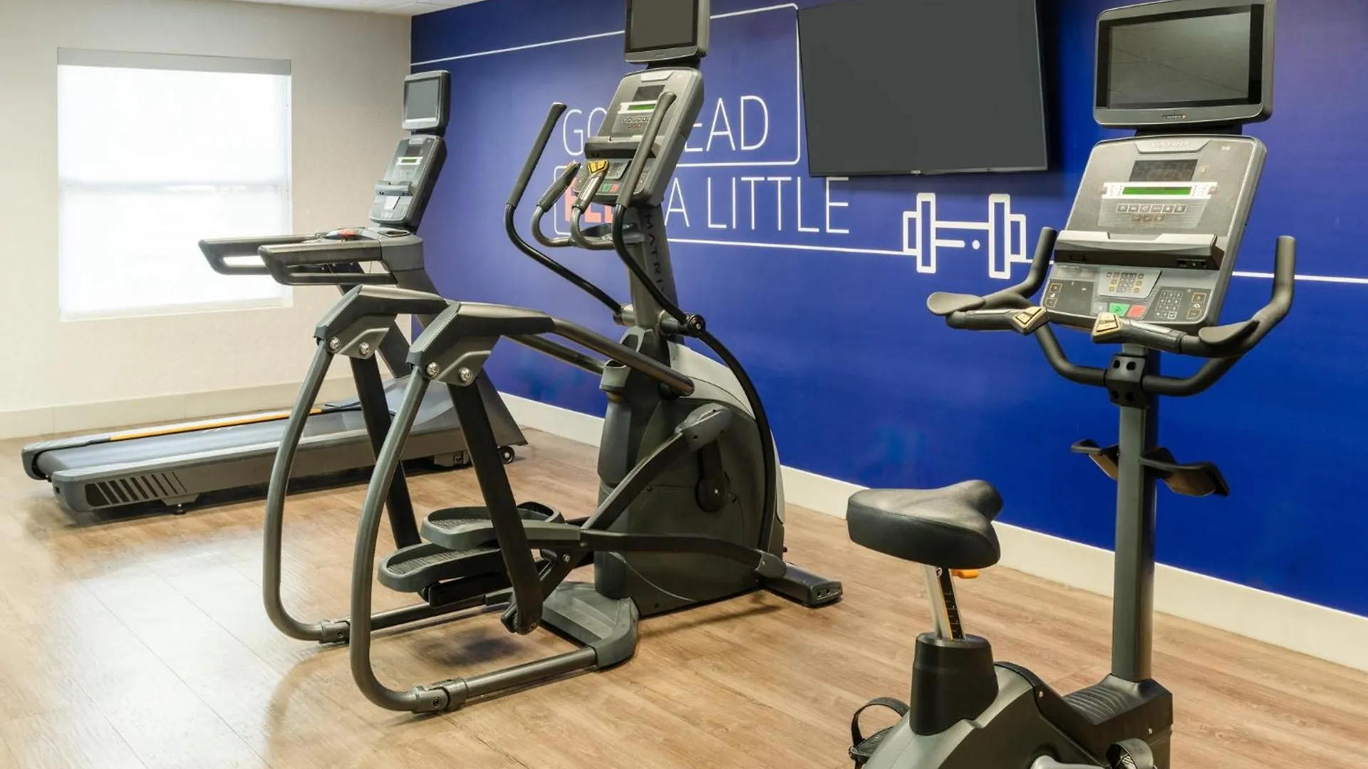 Holiday Inn Express & Suites Orlando International Airport By Ihg 2*,  United States