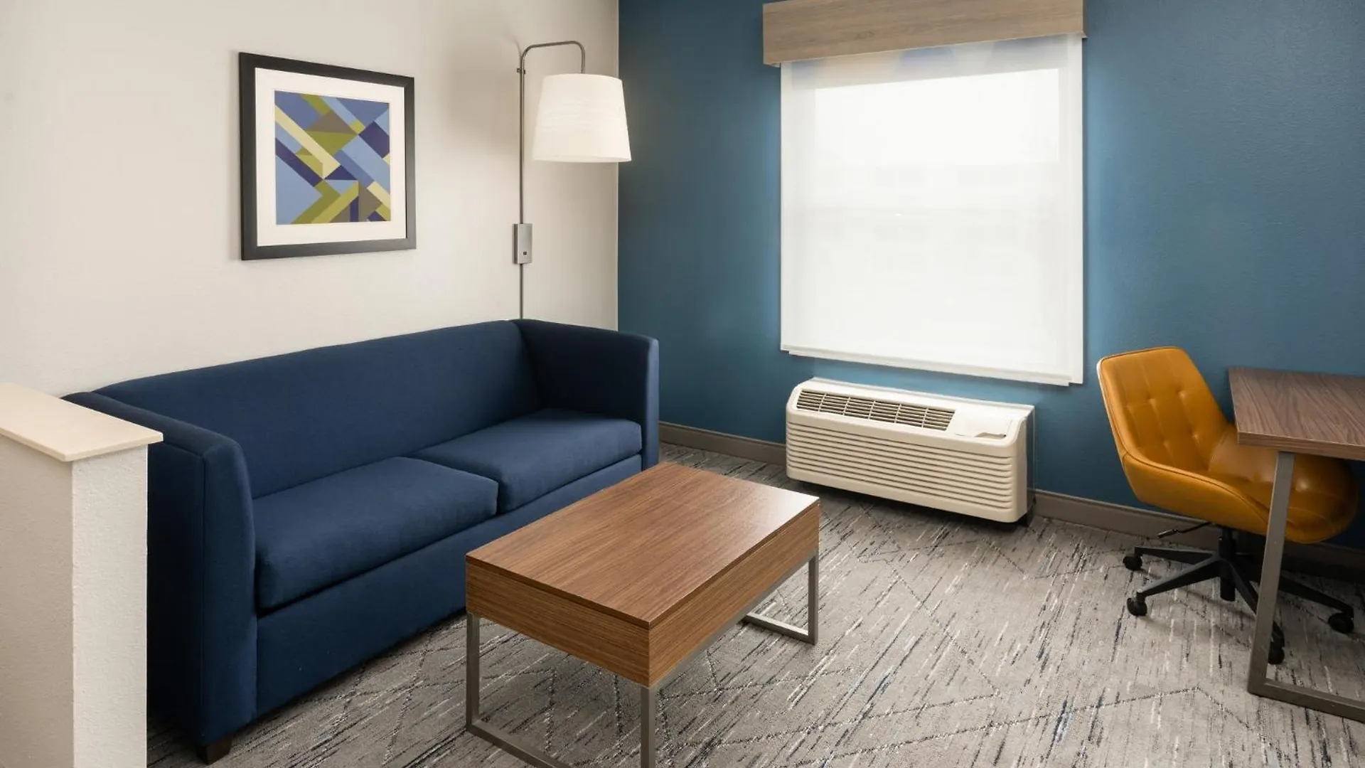 Holiday Inn Express & Suites Orlando International Airport By Ihg Hotel