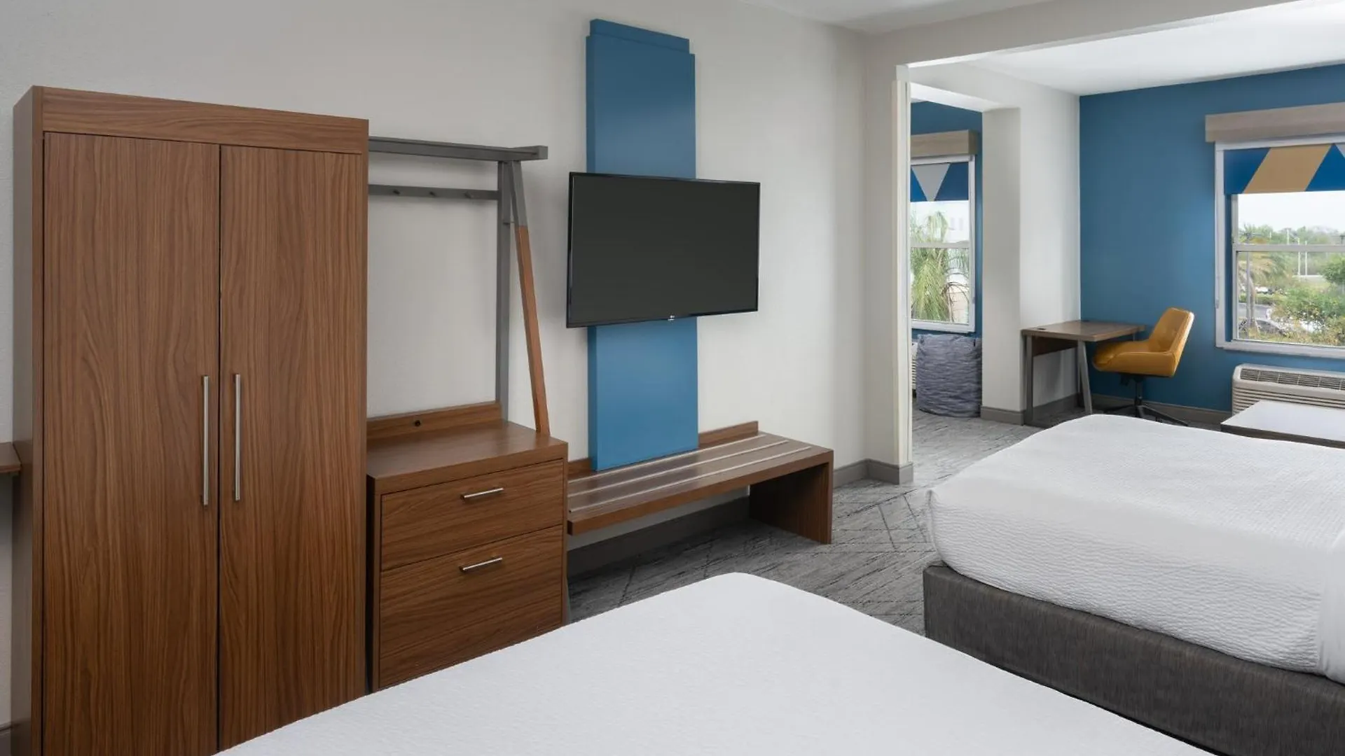 Holiday Inn Express & Suites Orlando International Airport By Ihg United States