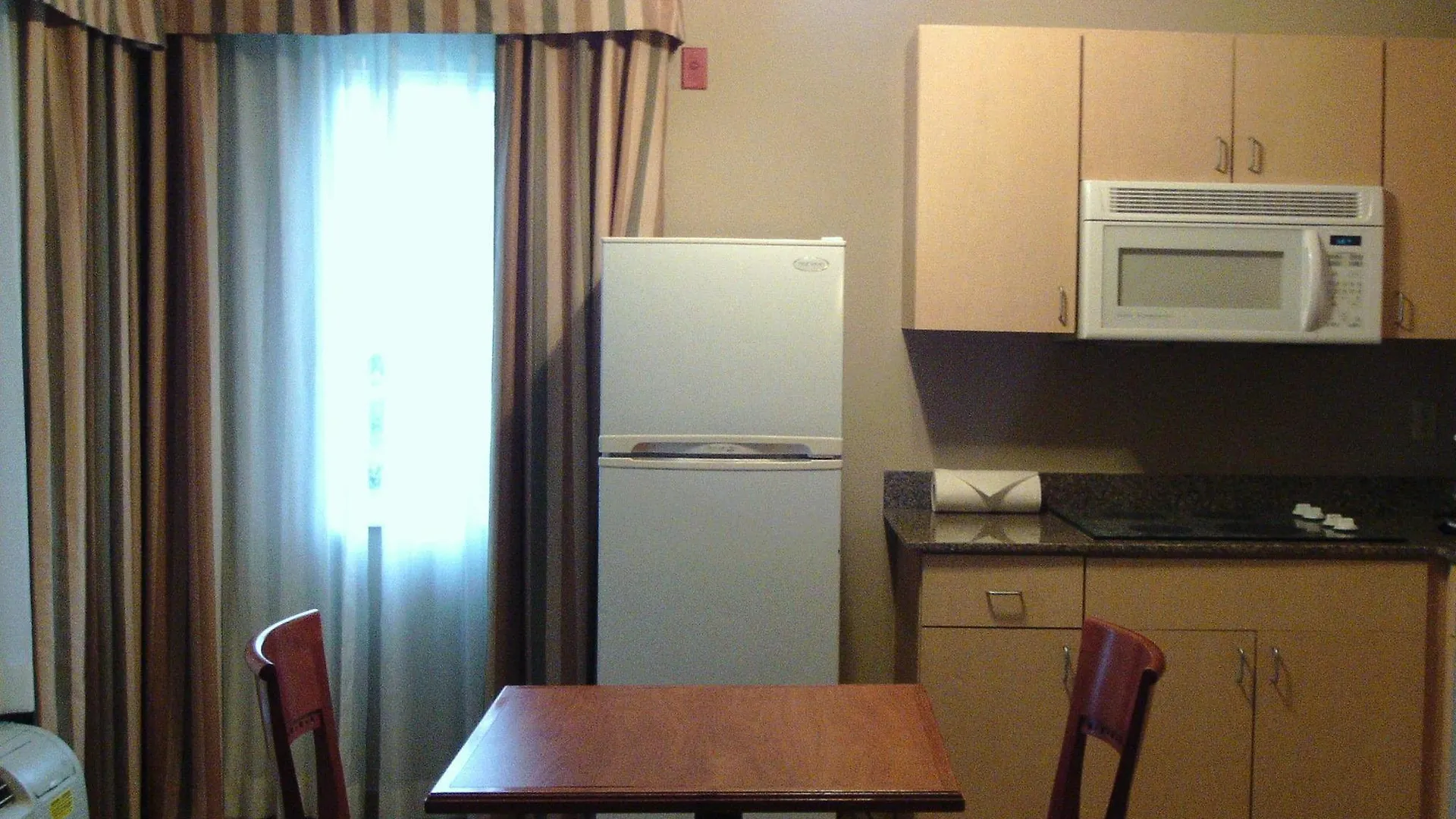 Holiday Inn Express & Suites Orlando International Airport By Ihg 2*,  United States