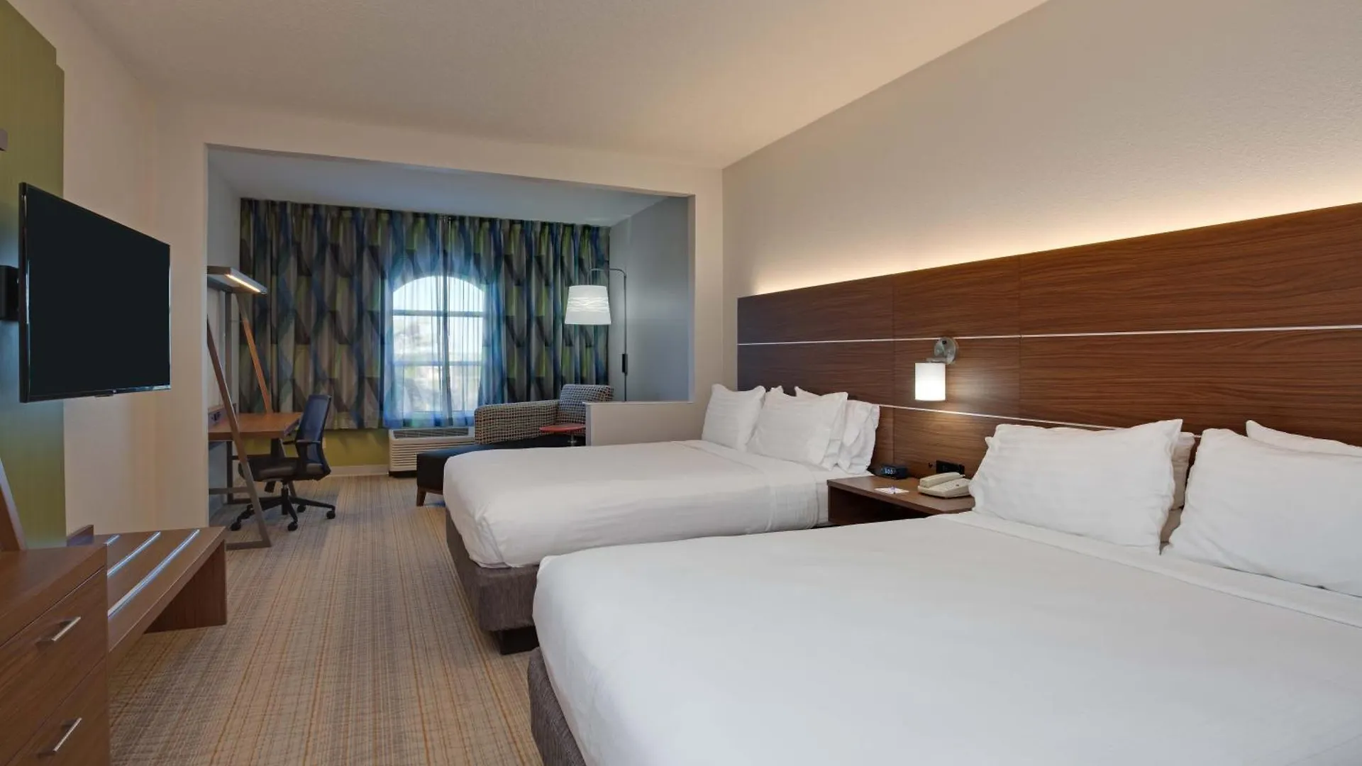 Holiday Inn Express & Suites Orlando International Airport By Ihg