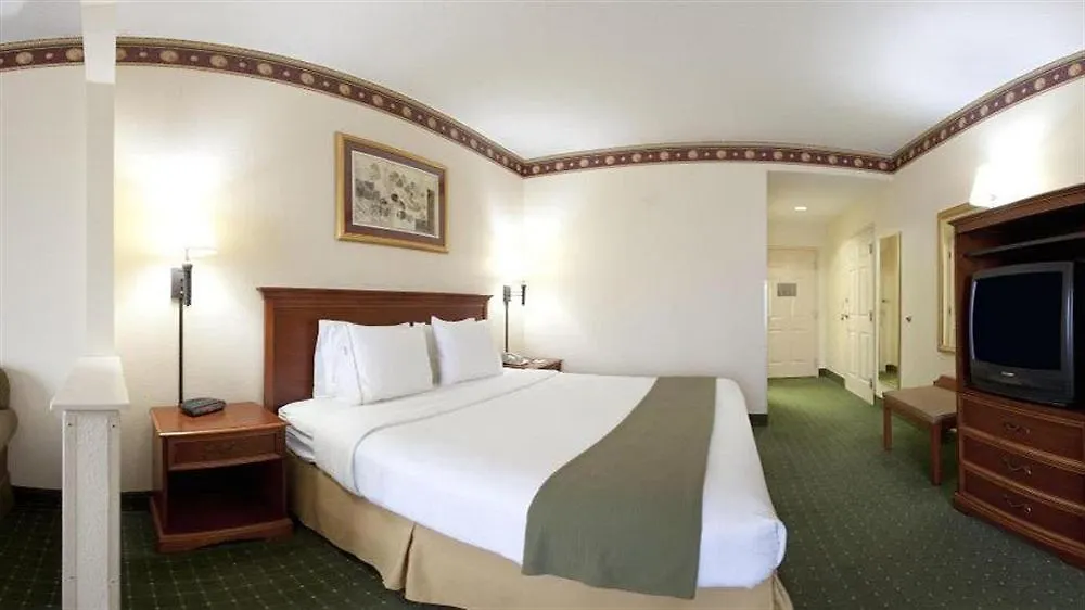 Holiday Inn Express & Suites Orlando International Airport By Ihg